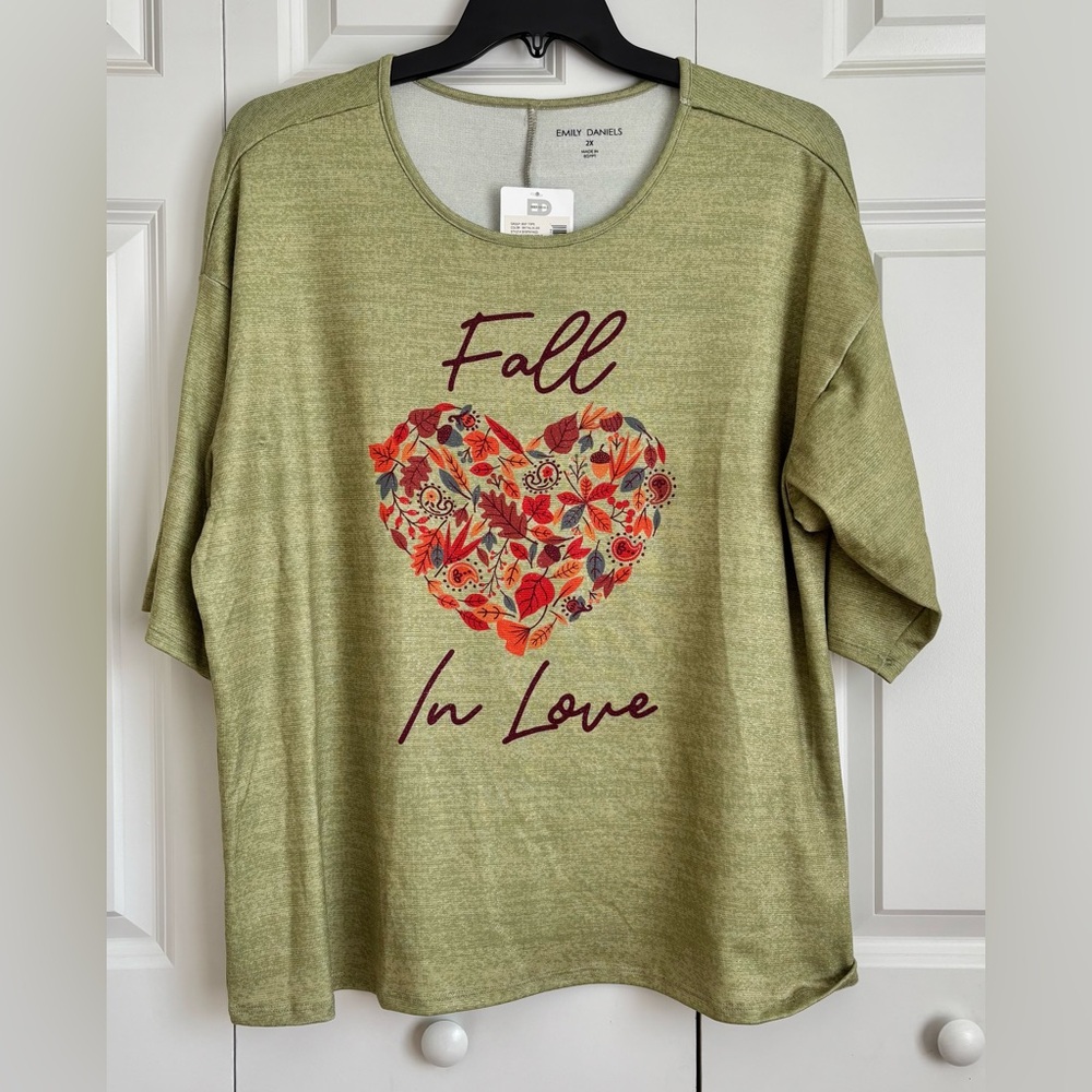 Green Fall In Love Graphic T-Shirt